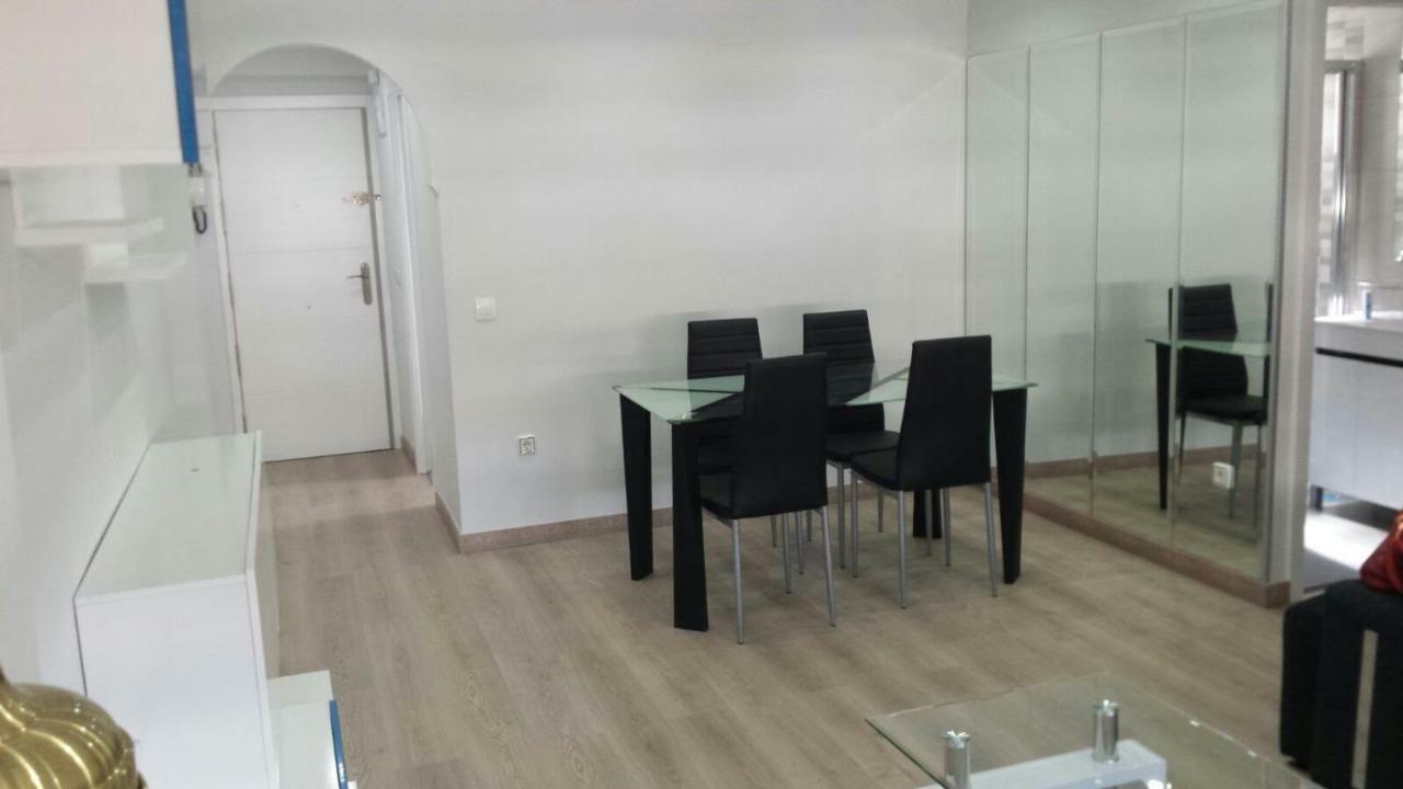 Apartamentos La Vaguada Suites 마드리드 외부 사진