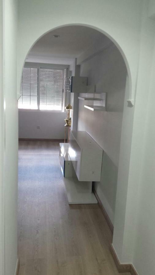 Apartamentos La Vaguada Suites 마드리드 외부 사진